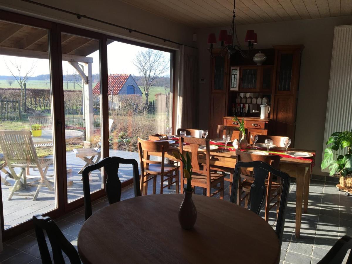 B&B De Hostelier Ursel ภายนอก รูปภาพ
